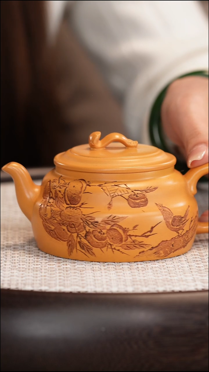 茶壶紫砂【张杏娟】琥珀金砂 事事如意 260cc