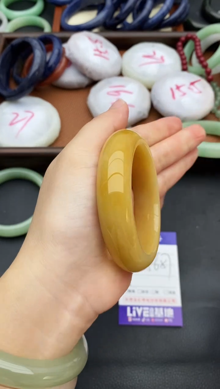 未镶嵌手镯石英质玉143+56/57