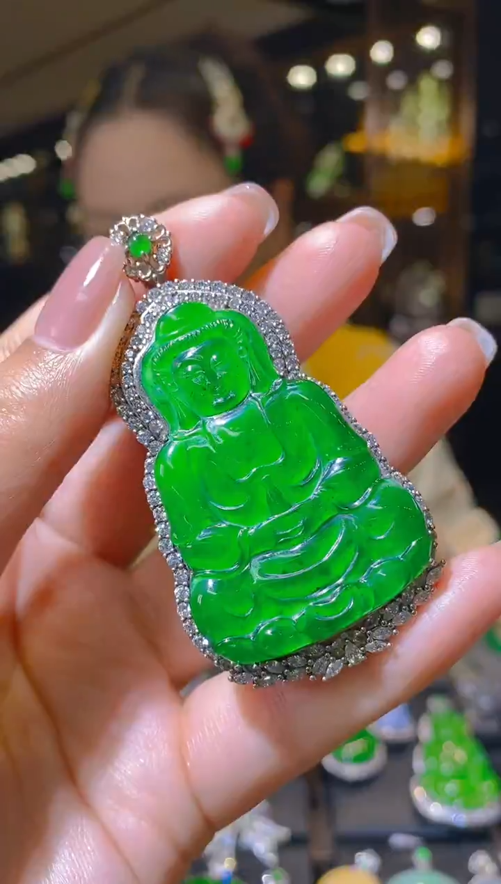 【闪购商品】翡翠吊坠(赠链)银S925镶嵌008