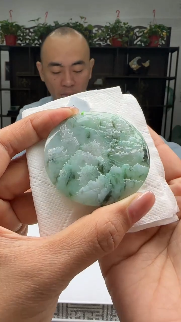 【闪购商品】翡翠颈饰未镶嵌天然翡翠A货吊坠