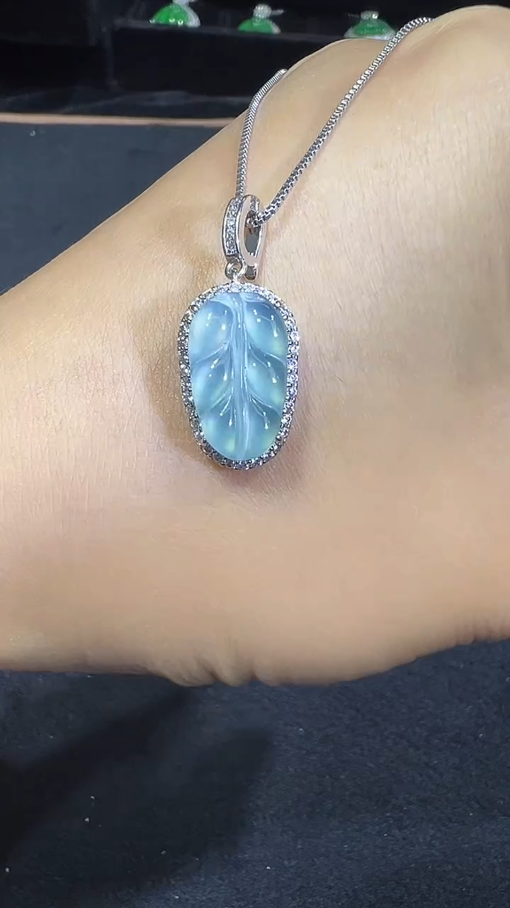吊坠(不含链)未镶嵌翡翠多样性其一不含链