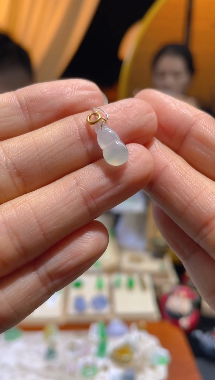 【闪购商品】翡翠颈饰18K金镶嵌百元以下不出证 