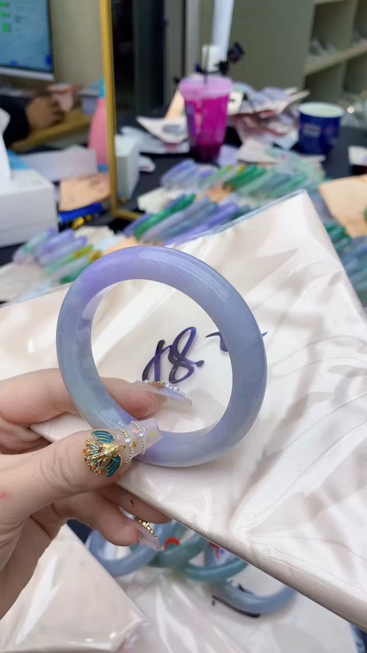 【闪购商品】翡翠手镯未镶嵌0045319745