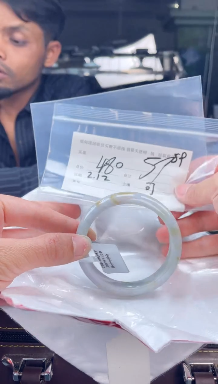 【闪购商品】定制翡翠手镯未镶嵌毛货手镯需精细抛光/57