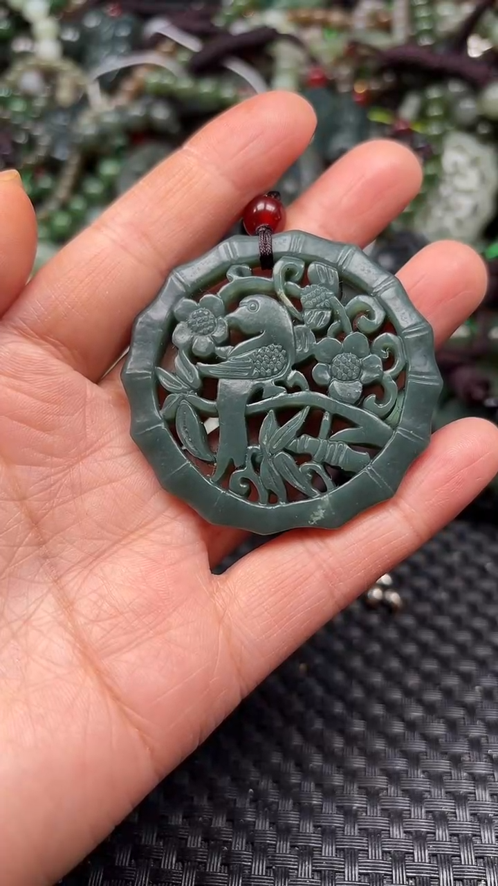 【闪购商品】和田玉颈饰未镶嵌1