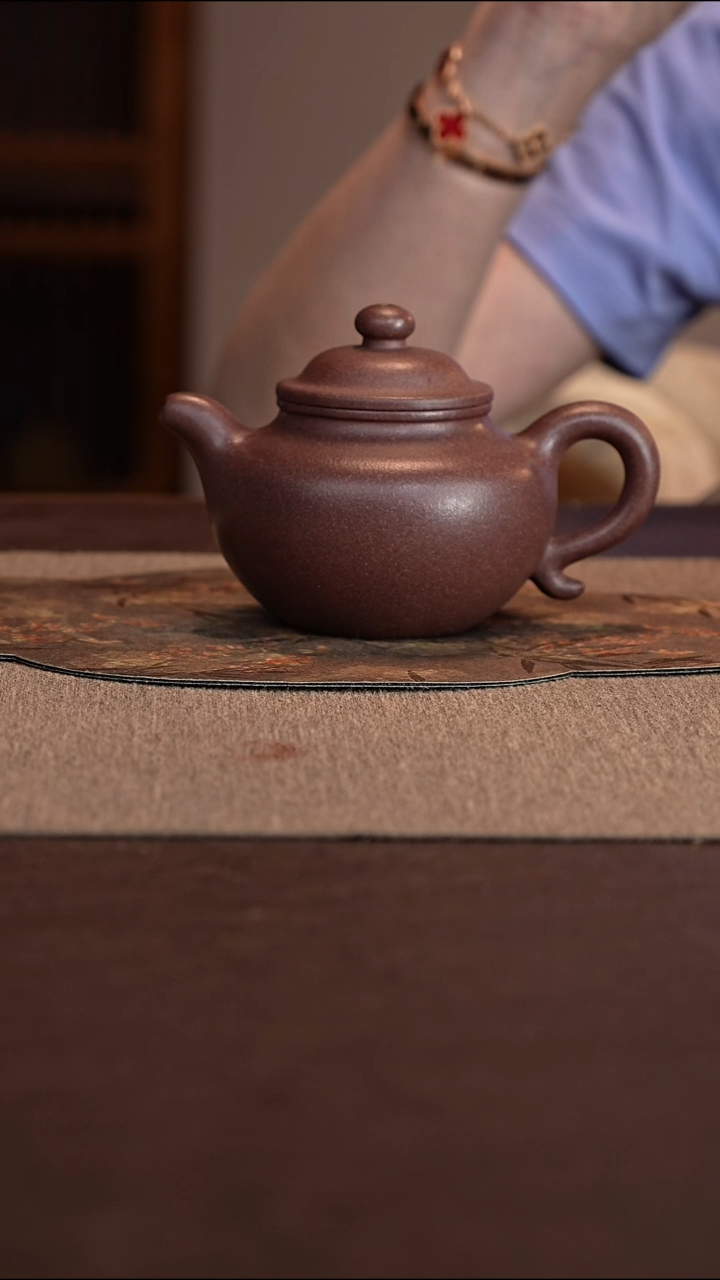 茶壶紫砂桃花泥莲子