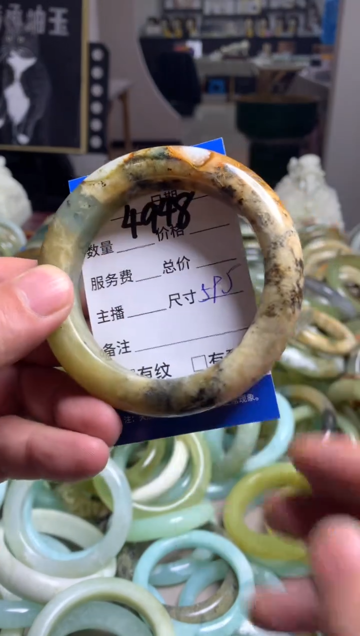 【闪购商品】蛇纹石玉手镯未镶嵌4948