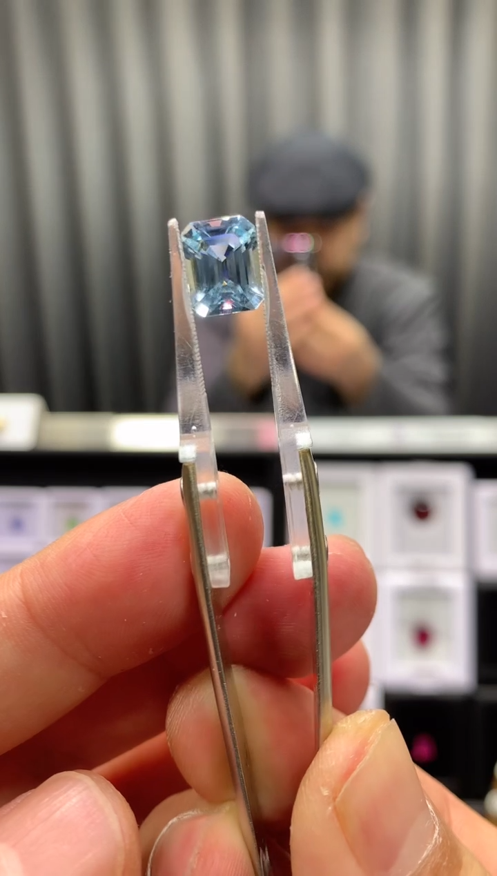 【闪购商品】海蓝宝石笔搁未镶嵌2.58ct 60