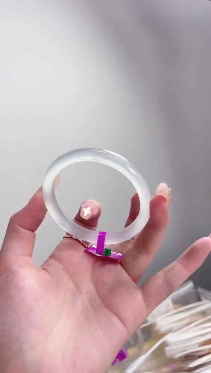 【闪购商品】玛瑙/玉髓手镯未镶嵌57-58圈 需要包容