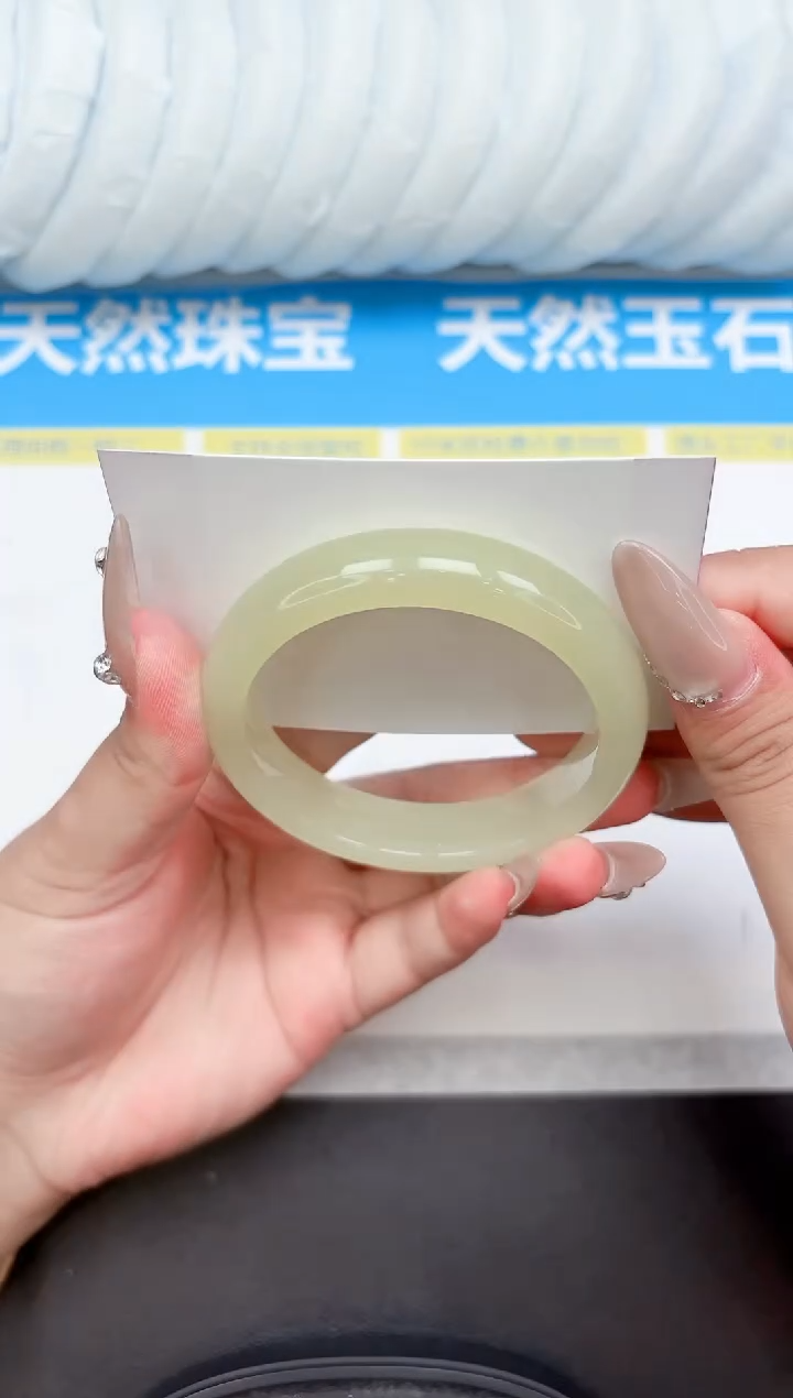 未镶嵌手镯石英质玉370-55
