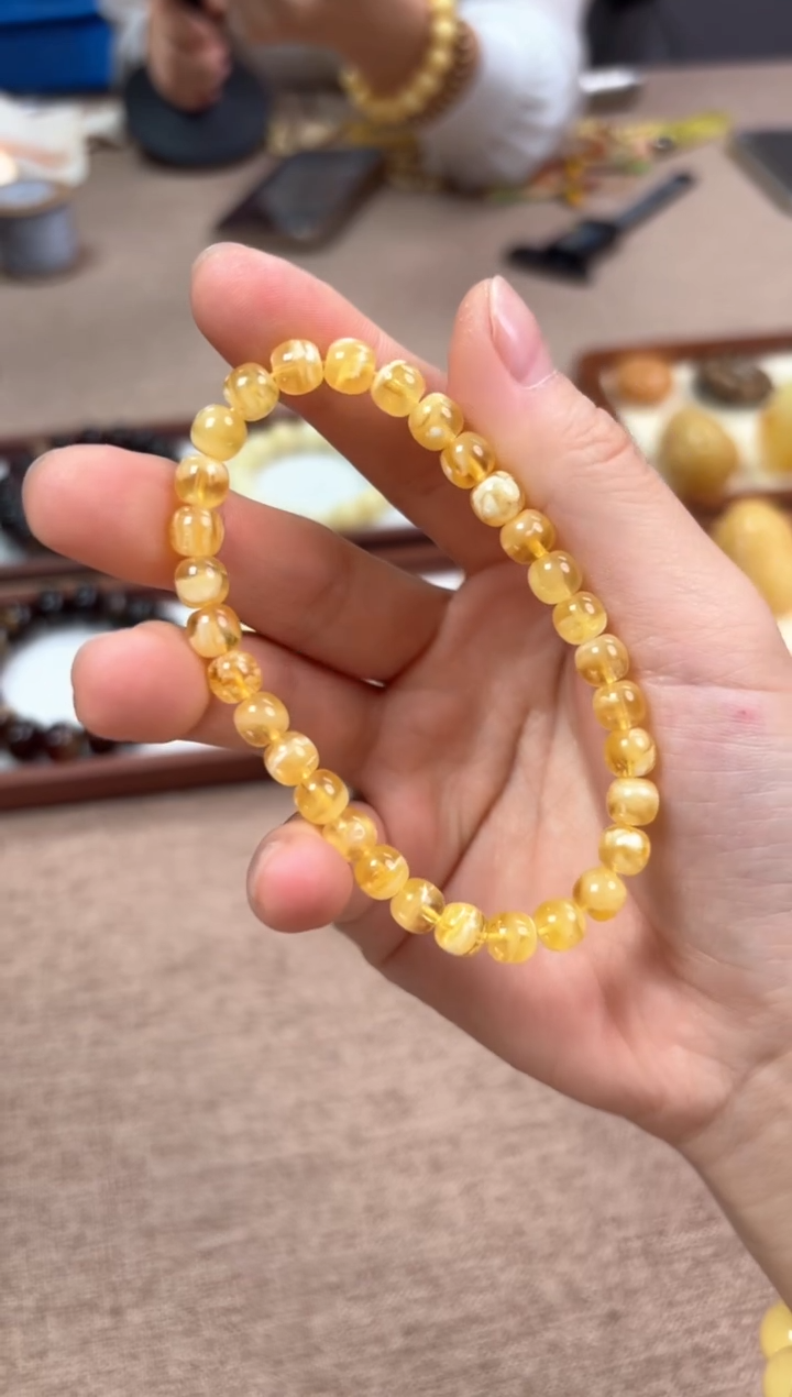 【闪购商品】蜜蜡裸石未镶嵌手串