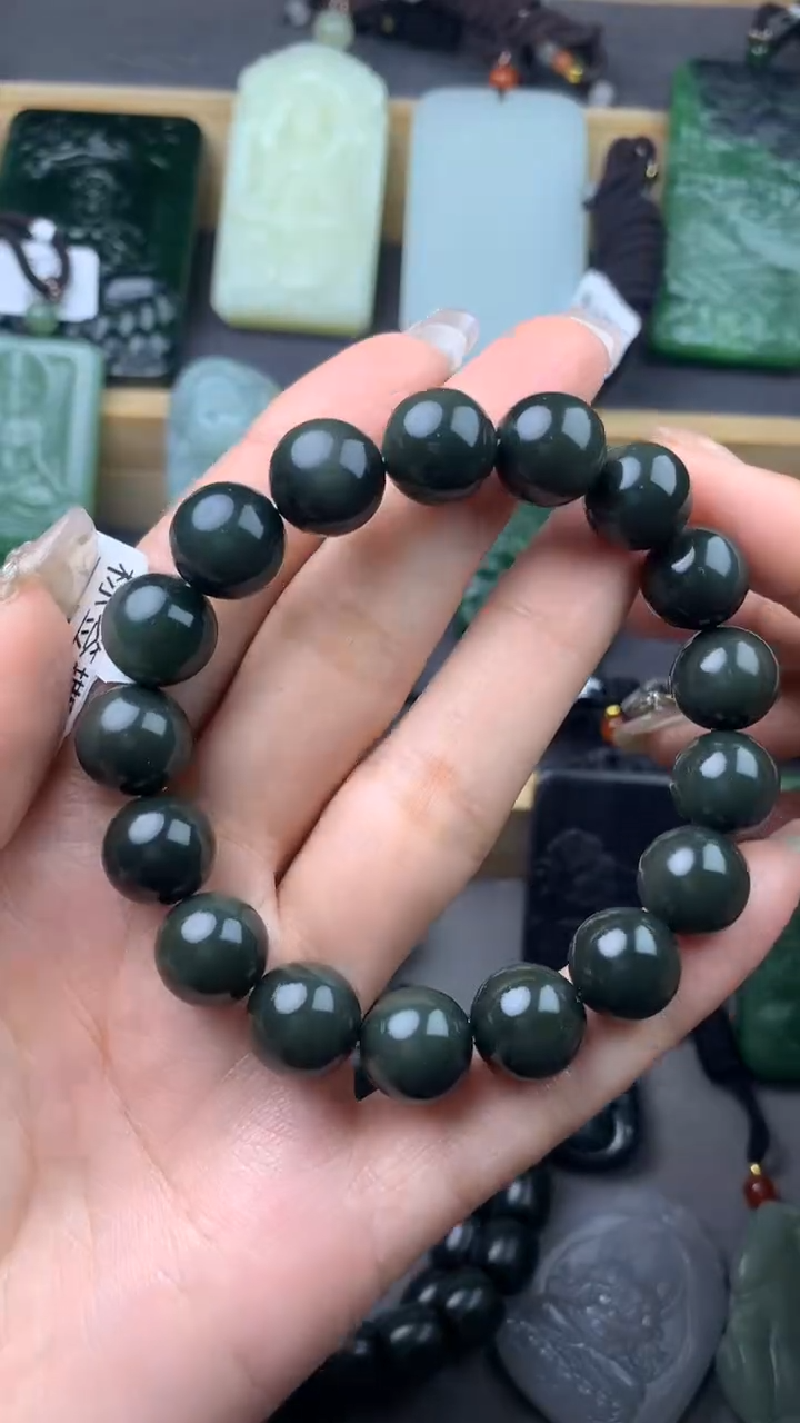 【闪购商品】定制和田玉挂件拍一发一不退不换