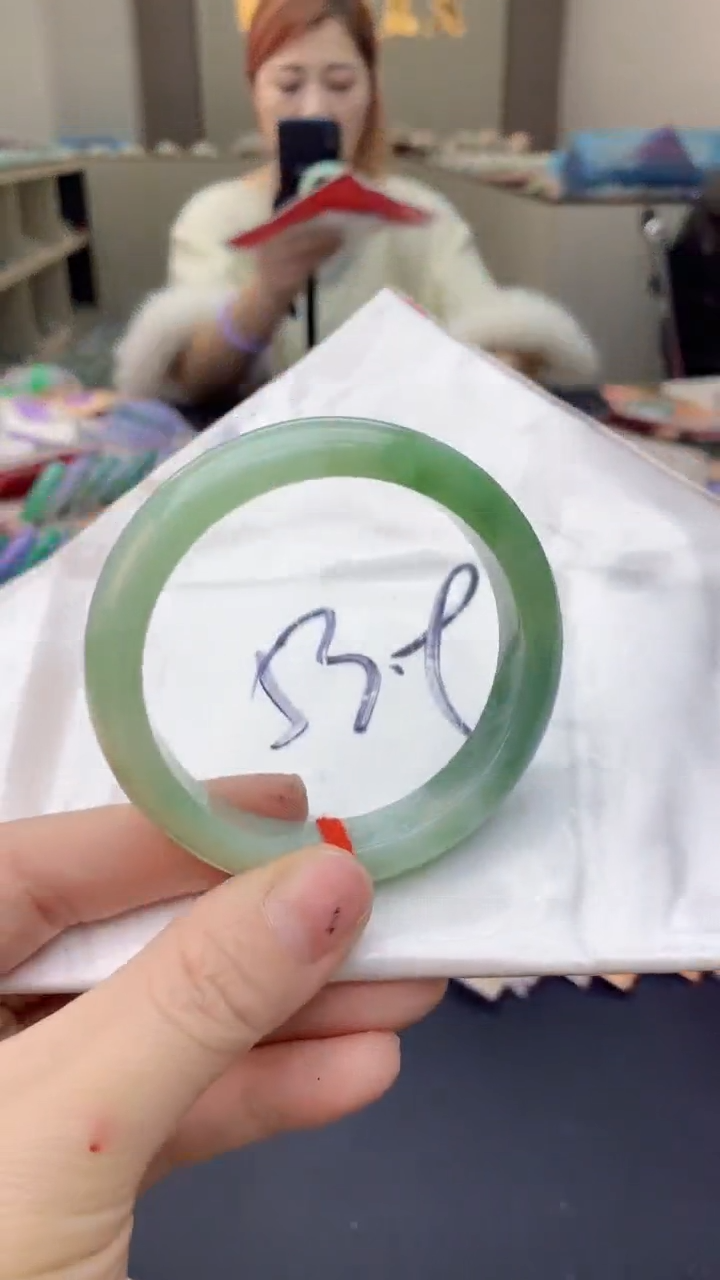 【闪购商品】翡翠手镯未镶嵌0012049153