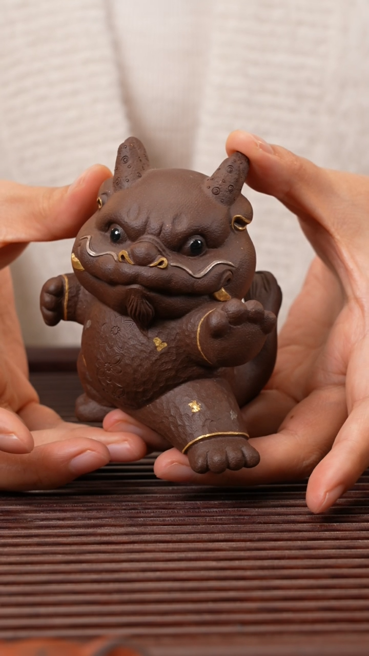 【闪购商品】紫砂茶宠功夫龙（描金银）