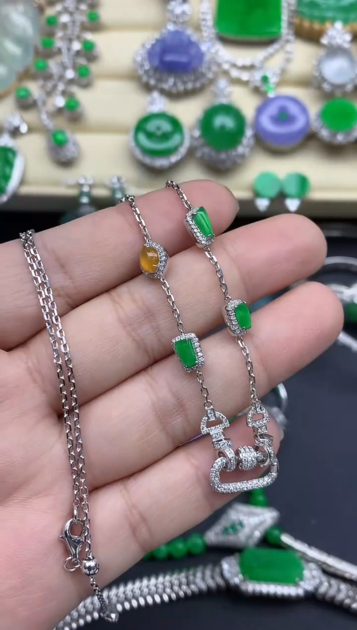 【闪购商品】翡翠颈饰18K金镶嵌534-中国好珍宝