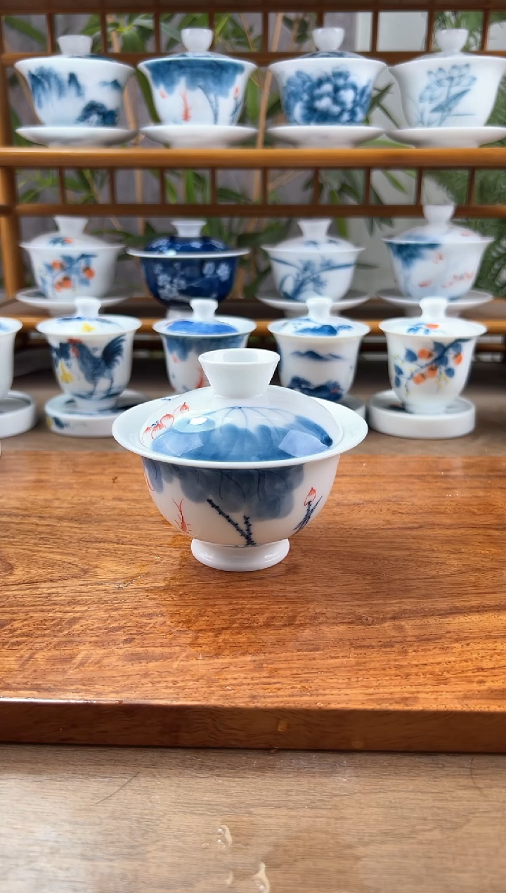 微瑕线条莲二才元宝盖碗