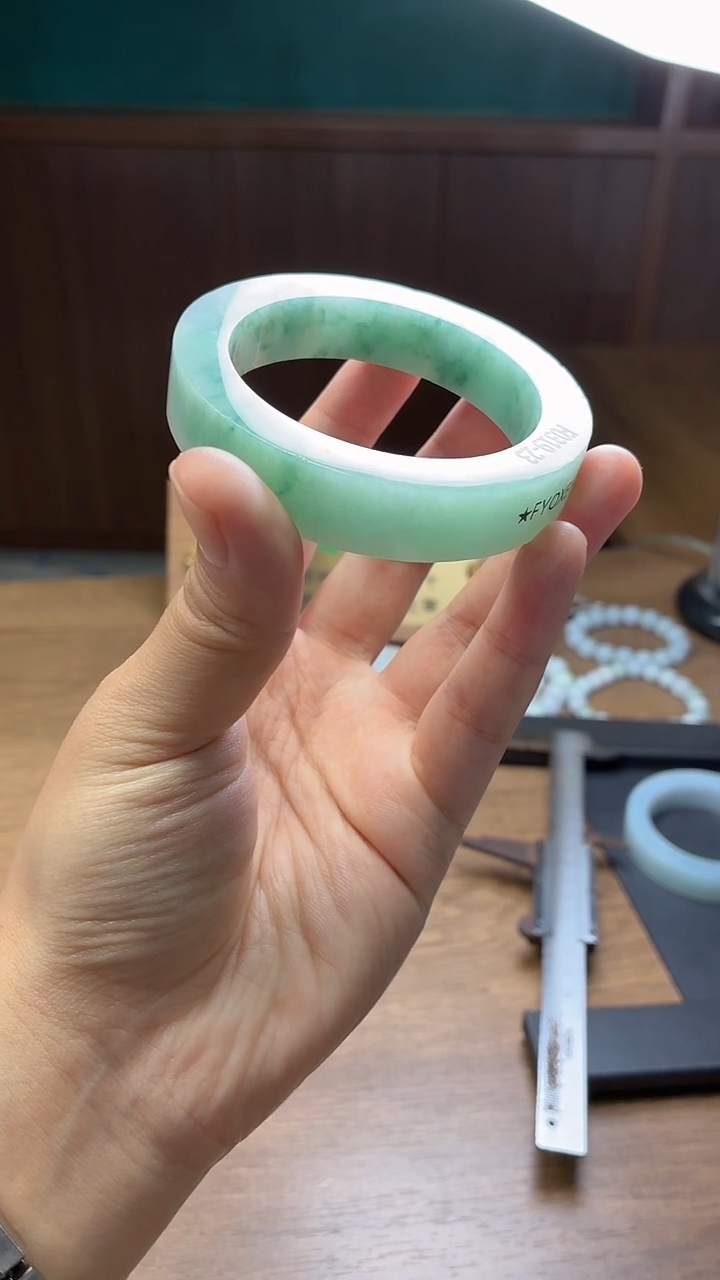 未镶嵌手镯定制翡翠A**a定制