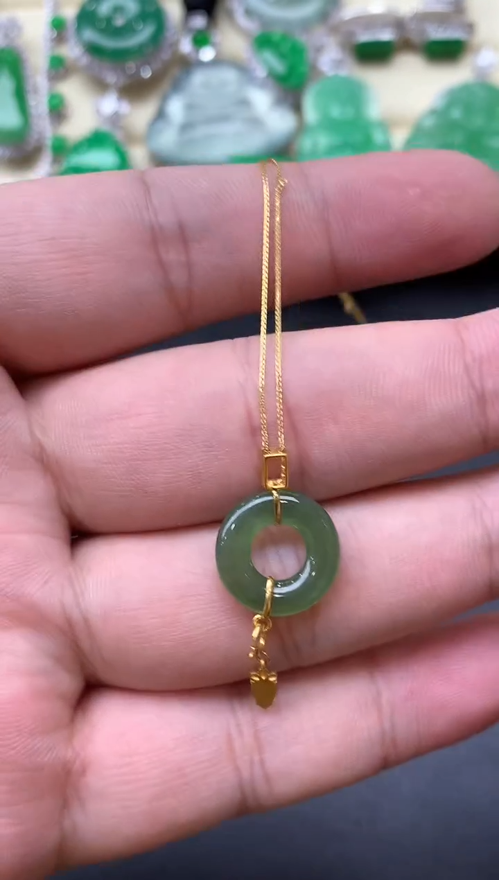 颈饰18K金镶嵌翡翠359-中国好珍宝