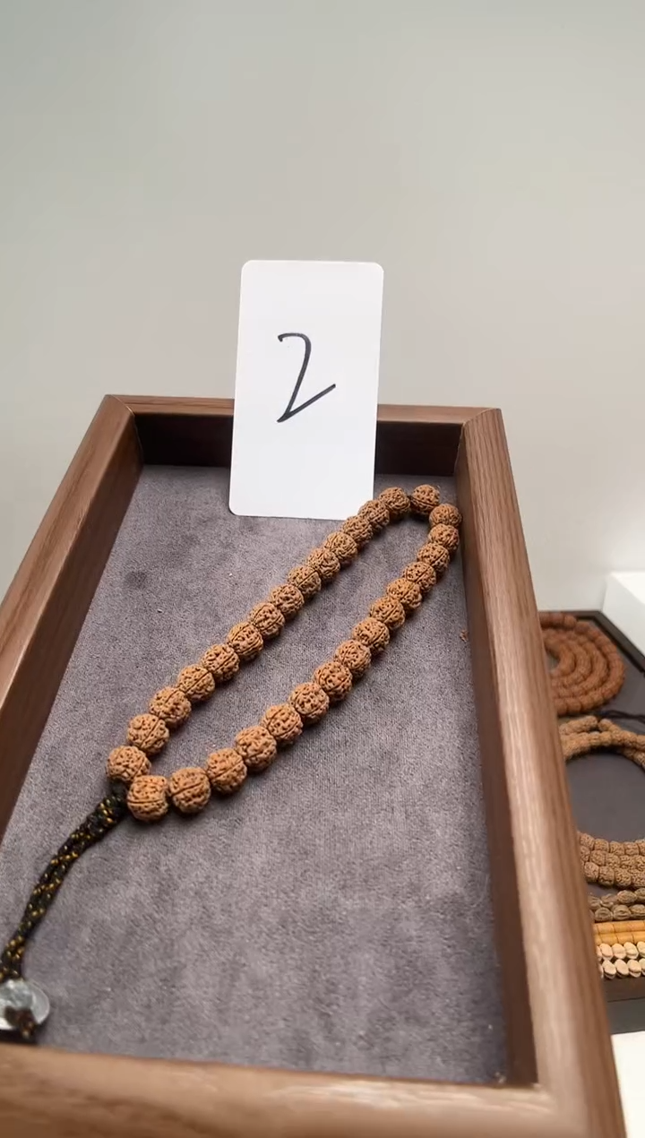 【闪购商品】金刚菩提吊坠2天价蜂王手持