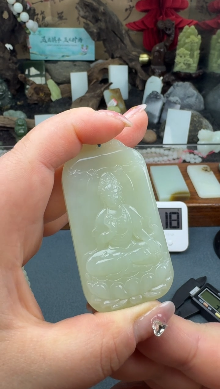 【闪购商品】和田玉颈饰未镶嵌珊珊