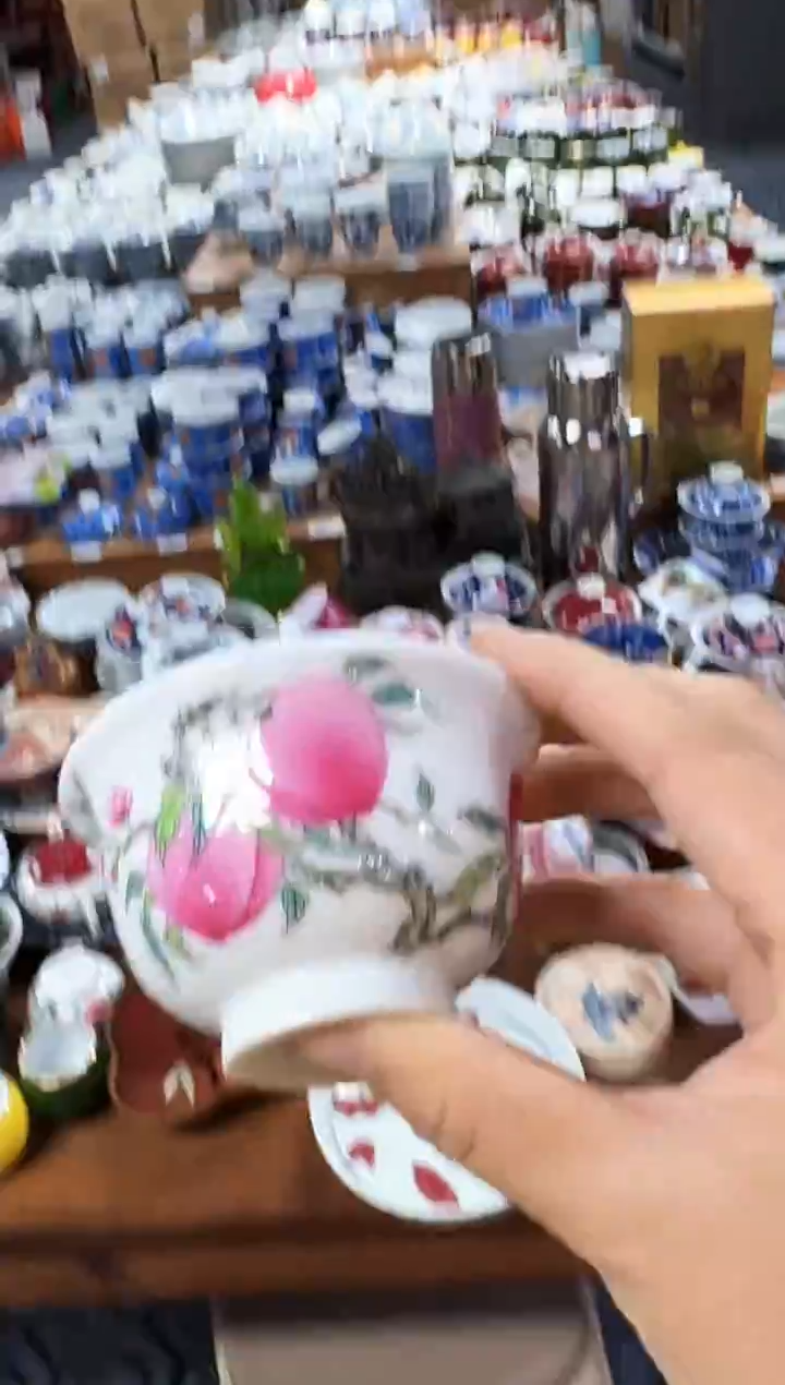 千万仓库 早点炸完回家过年 茶具