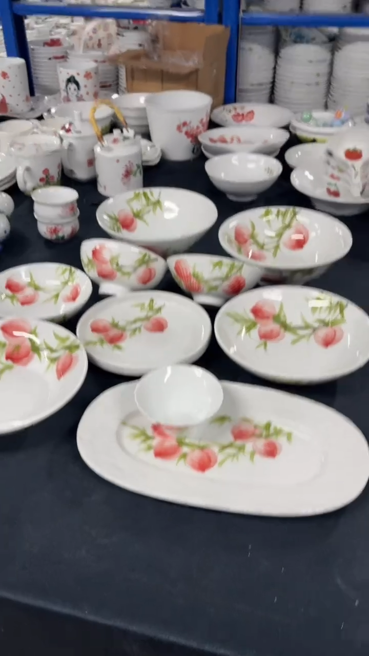 景德镇手绘釉中彩（食品级）10头桃子餐具