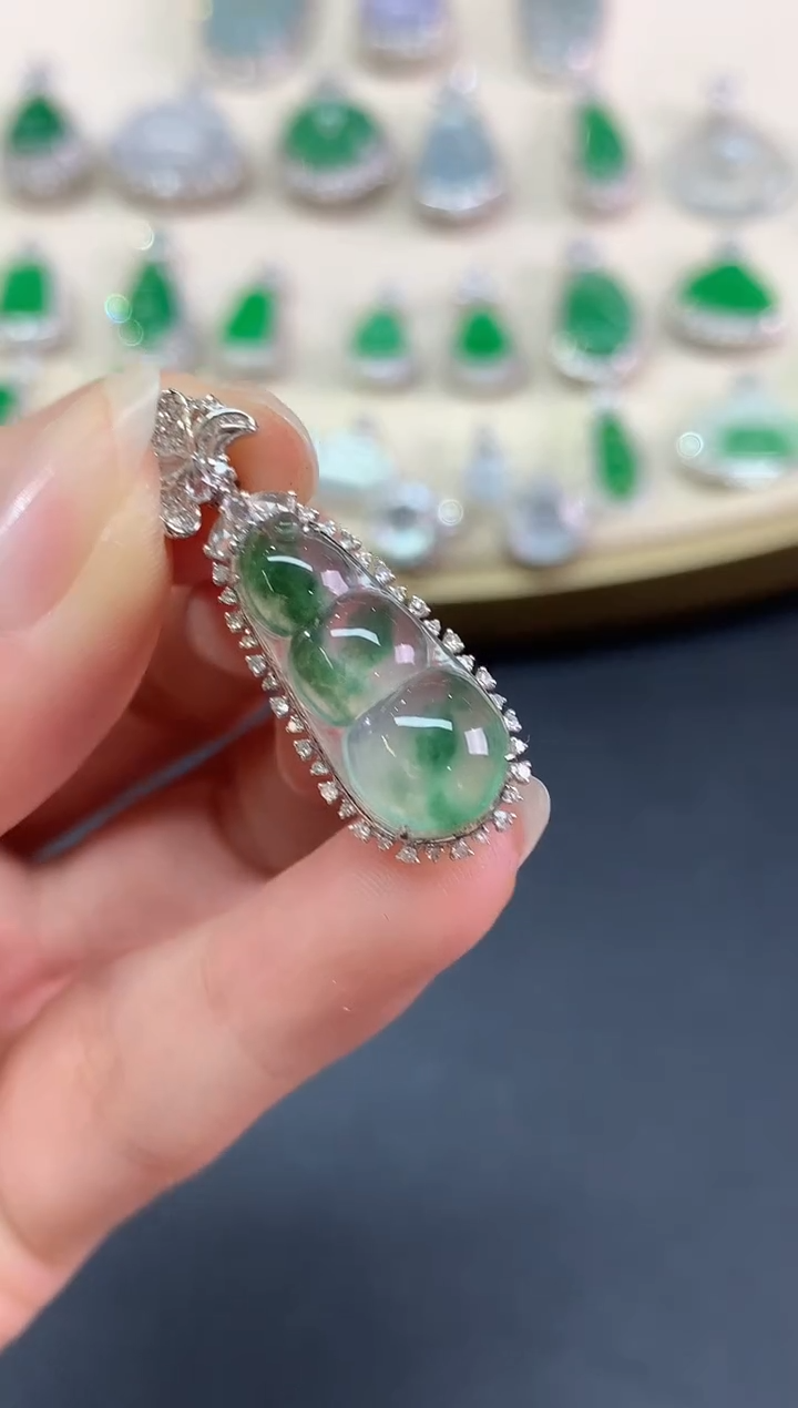 吊坠(不含链)18K金镶嵌翡翠吊坠(不含链)|9800