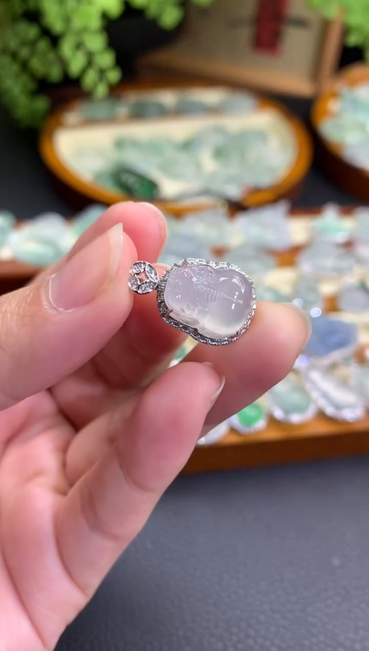 【闪购商品】翡翠项链18K金镶嵌貔貅