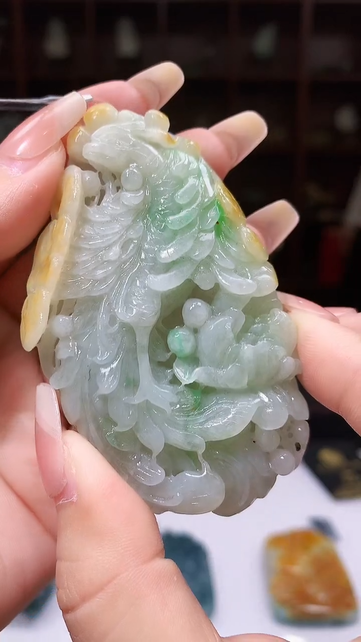 【闪购商品】定制翡翠未镶嵌1049xx-毛货挂件45