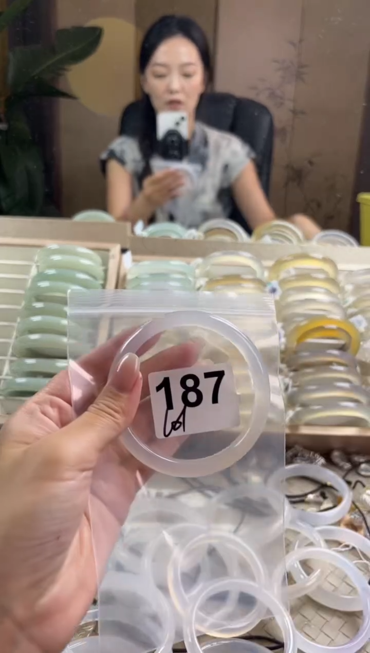 手镯玛瑙/玉髓未镶嵌187