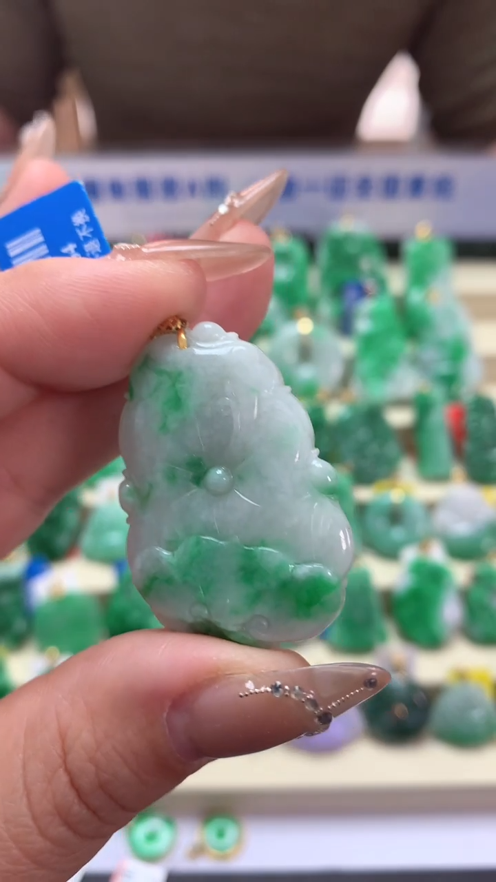 【闪购商品】翡翠吊坠(不含链)18K金镶嵌挂件