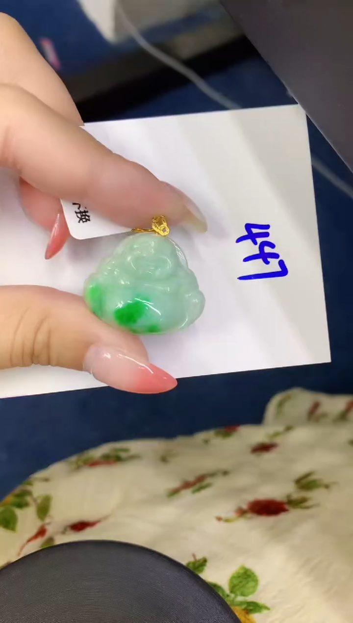 翡翠18K金镶嵌颈饰缅甸天然翡翠A货