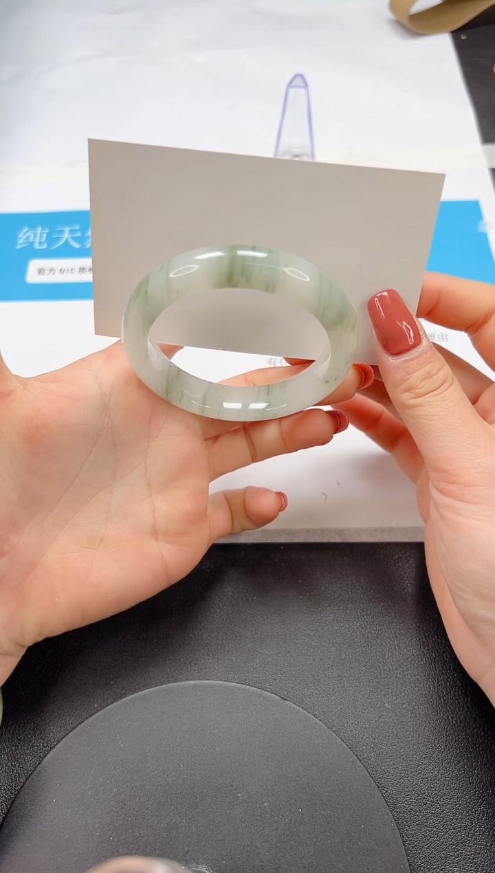 【闪购商品】石英质玉手镯未镶嵌A363-53.0