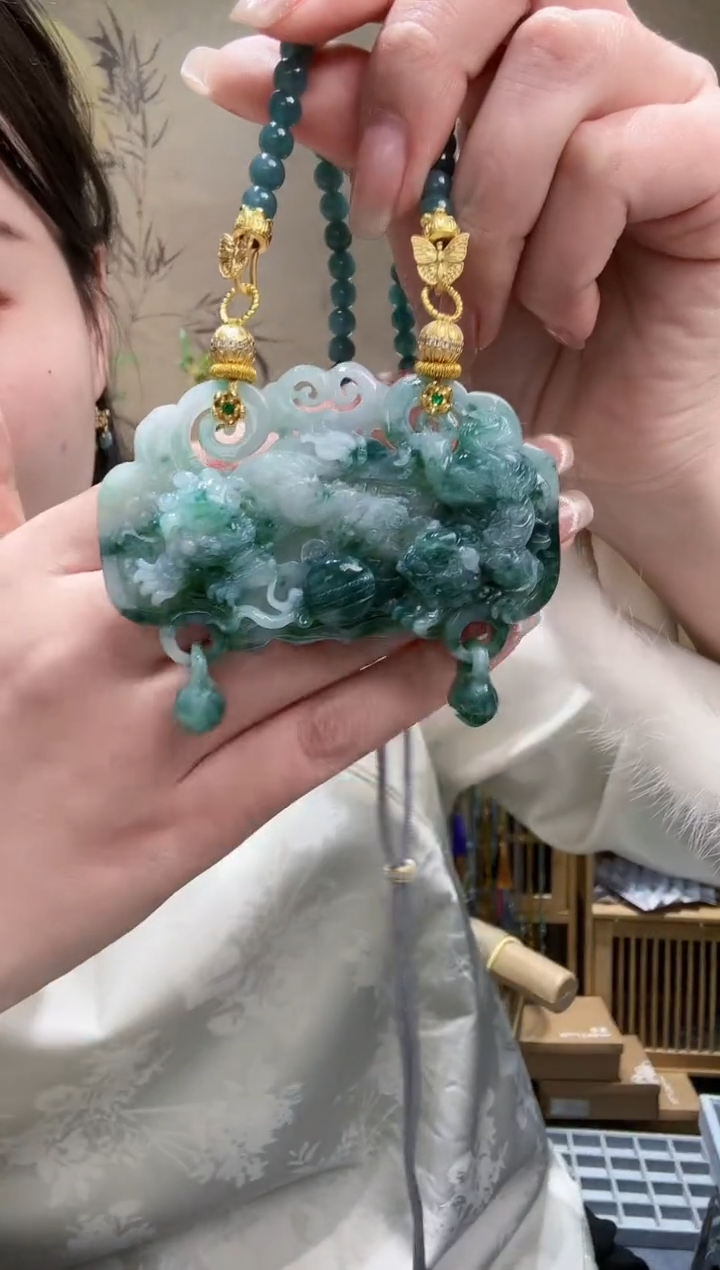 【闪购商品】翡翠颈饰未镶嵌吊坠