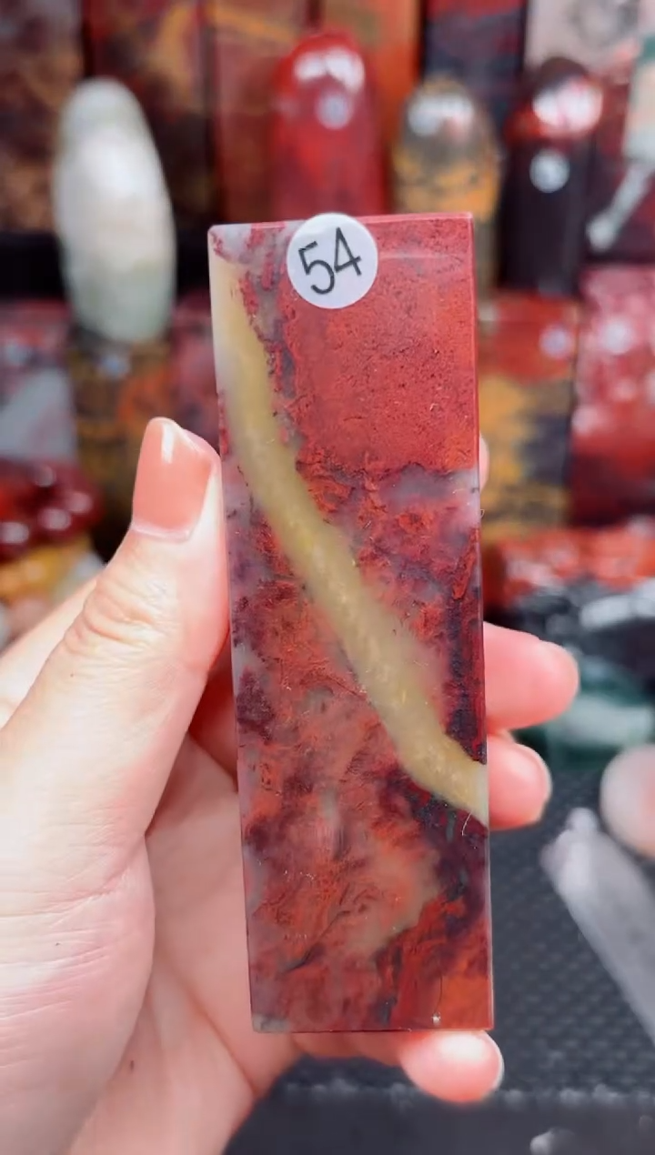 玉桂林鸡血玉素章摆件54