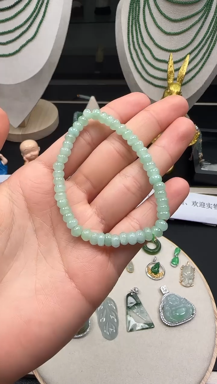 【闪购商品】翡翠手串未镶嵌【海莎一口翠】翡翠手串1