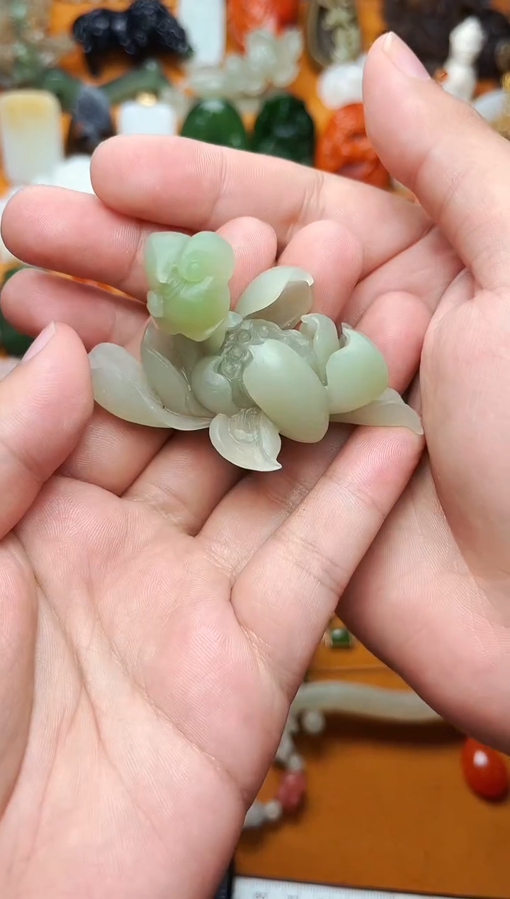 【闪购商品】和田玉摆件未镶嵌荷花【定制】