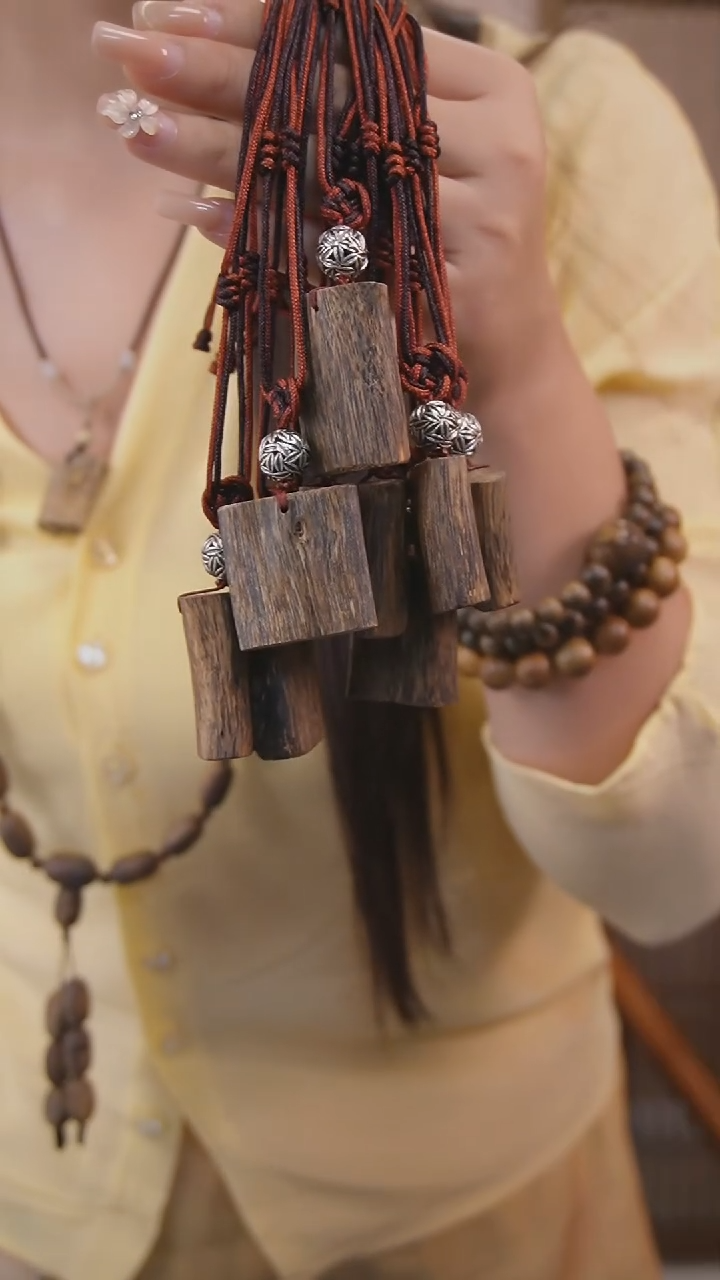 沉香碎屑沉香养香大尺寸手牌挂坠吊坠高山原料醇化发其一