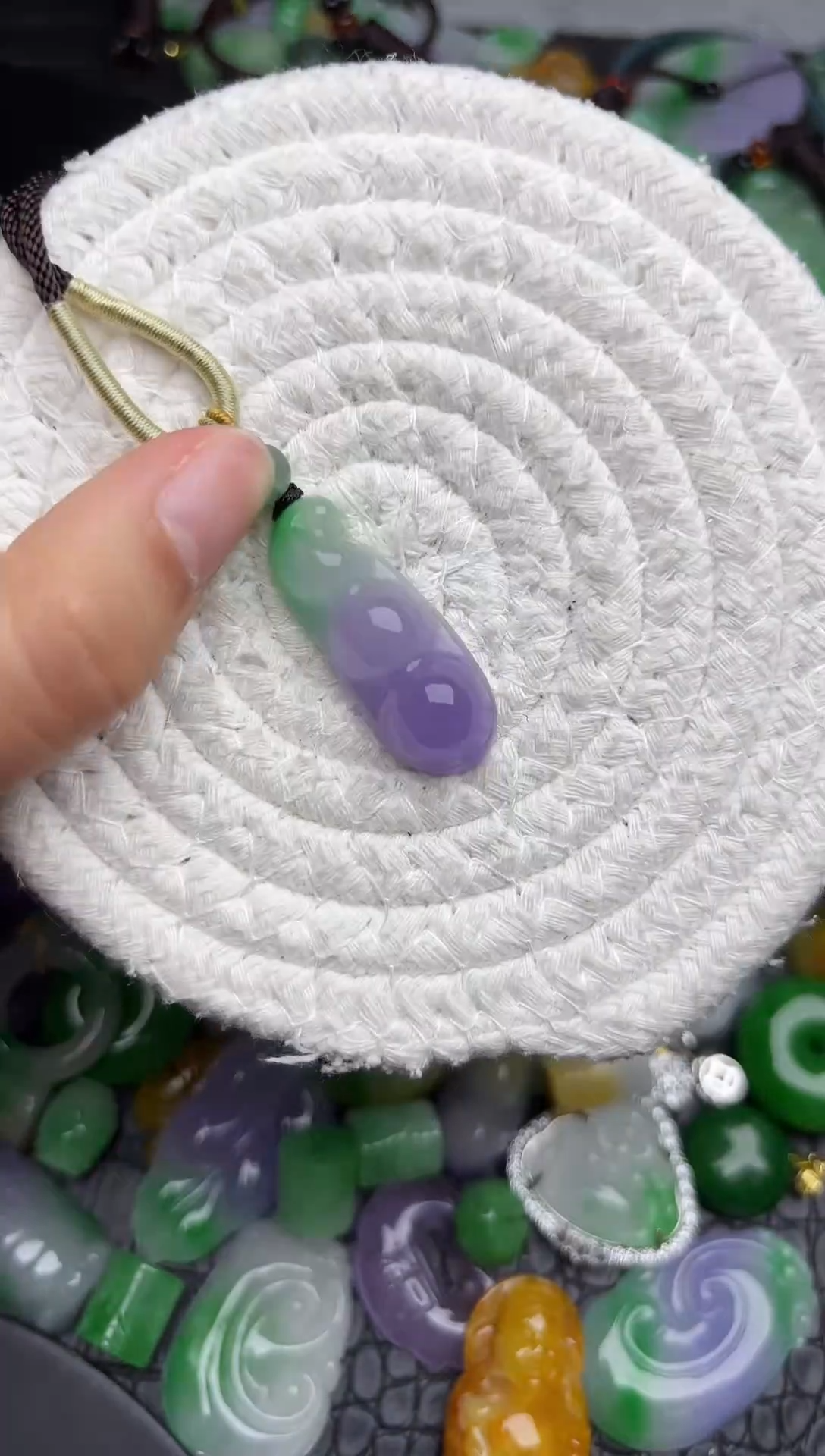 颈饰未镶嵌翡翠缅甸翡翠吊坠