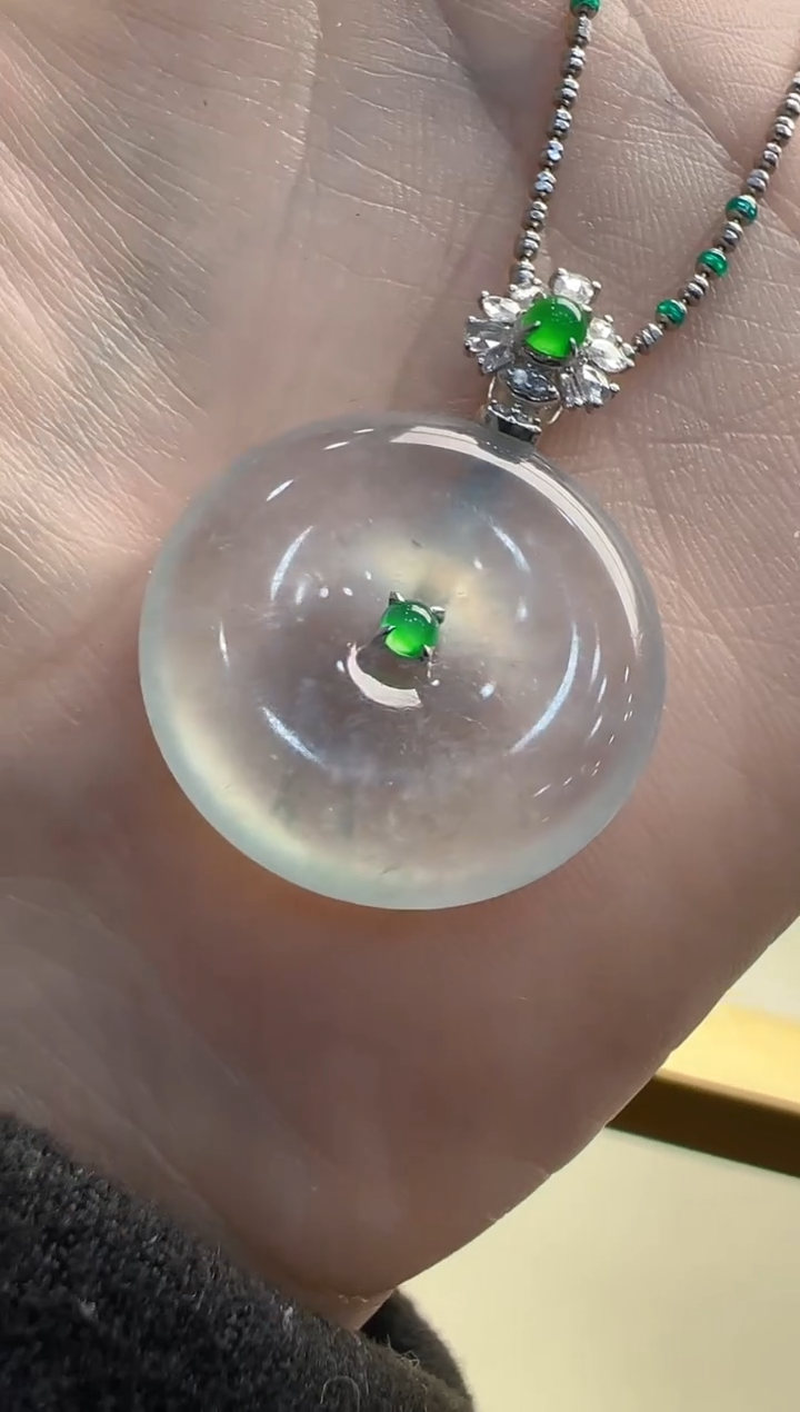 【闪购商品】翡翠吊坠(不含链)18K金镶嵌多样性发货拍一发一