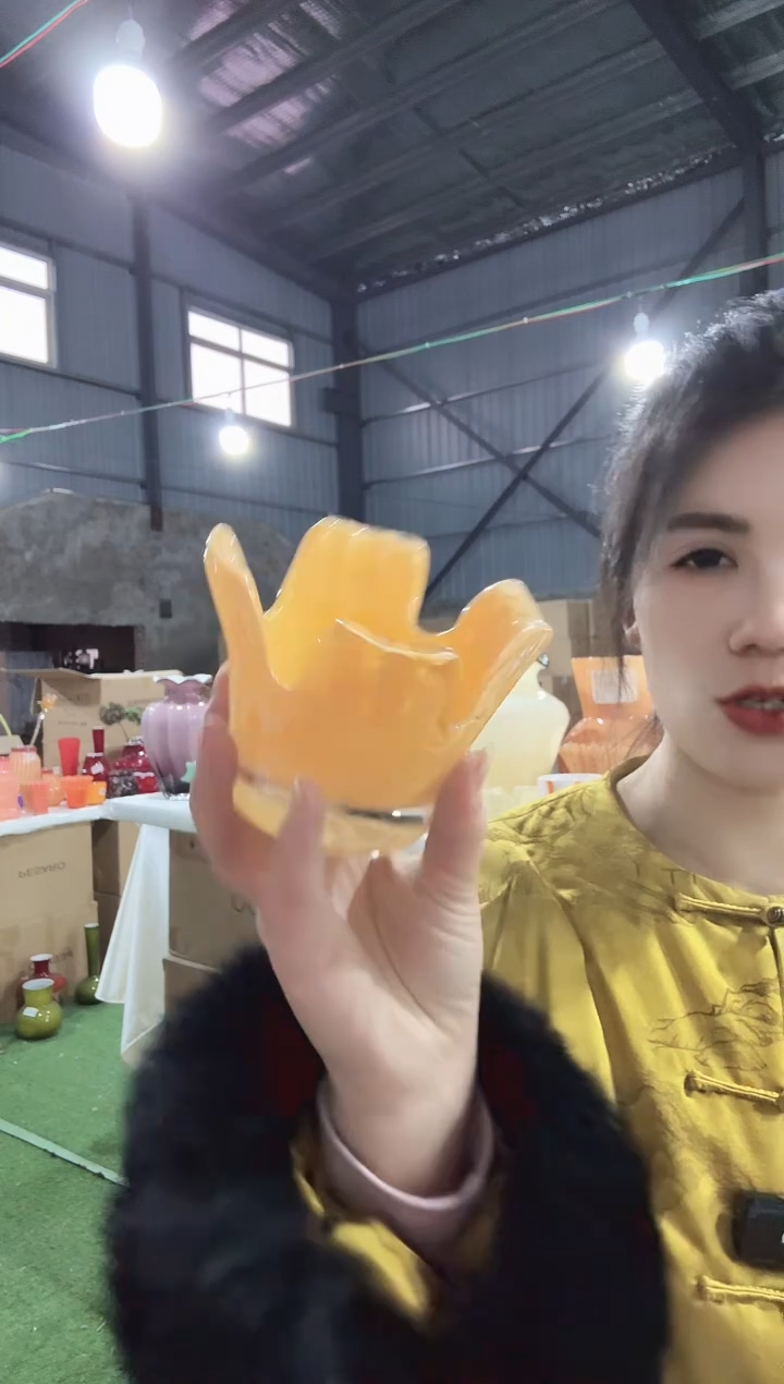 602直播玻璃花瓶