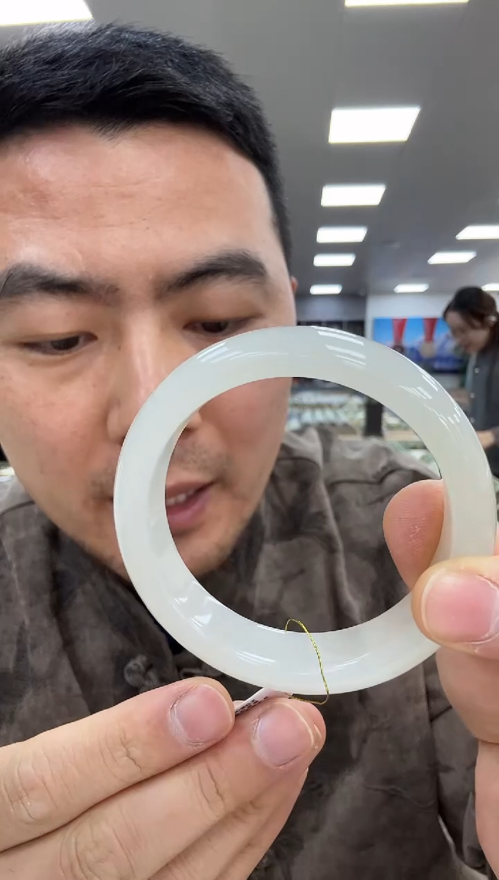 【闪购商品】和田玉手镯未镶嵌57.5  877