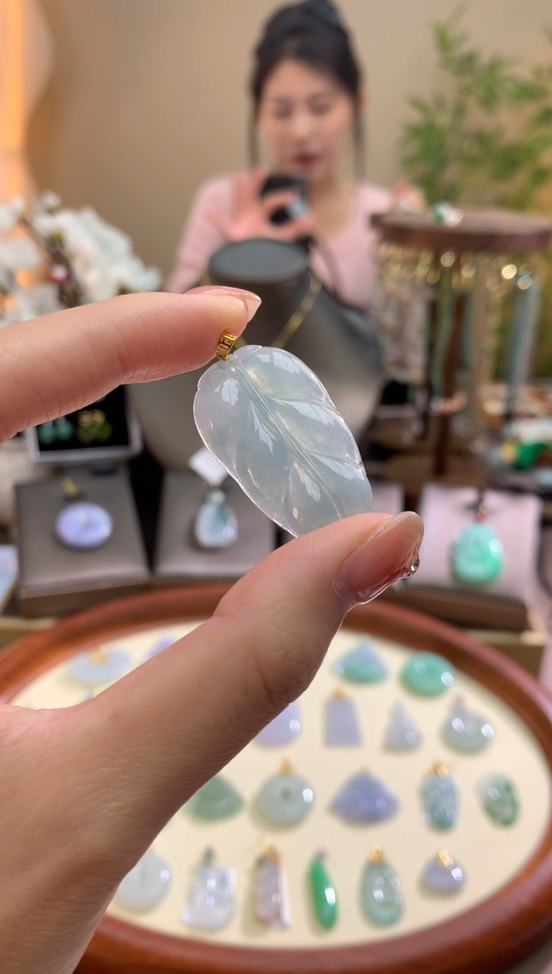 【闪购商品】翡翠颈饰18K金镶嵌叶子