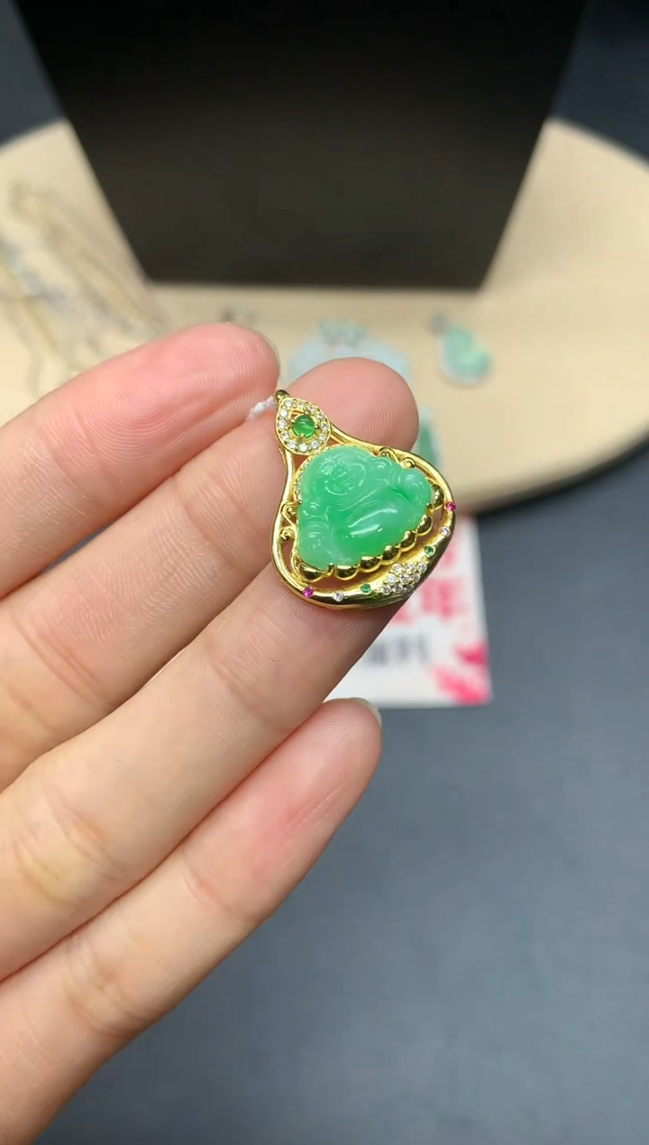 【闪购商品】翡翠吊坠(不含链)银S925镶嵌佛公【无服务费】
