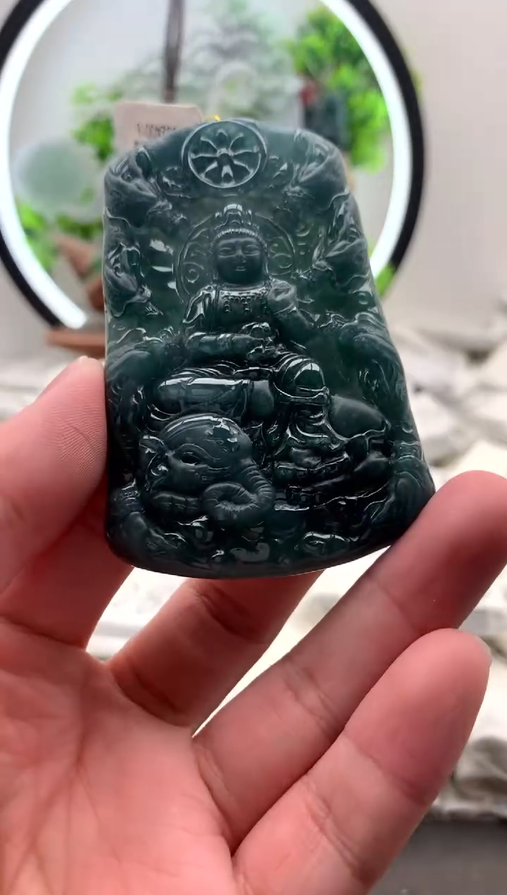 【闪购商品】翡翠颈饰未镶嵌普贤