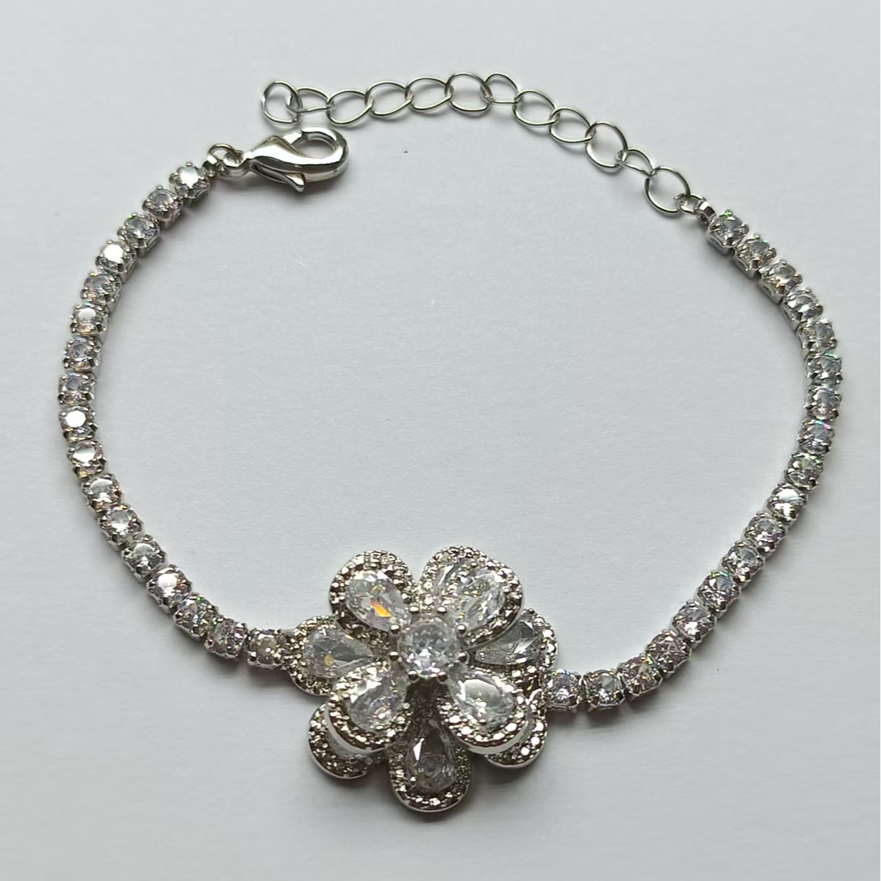 时尚轻奢百搭手链礼盒XB1222114