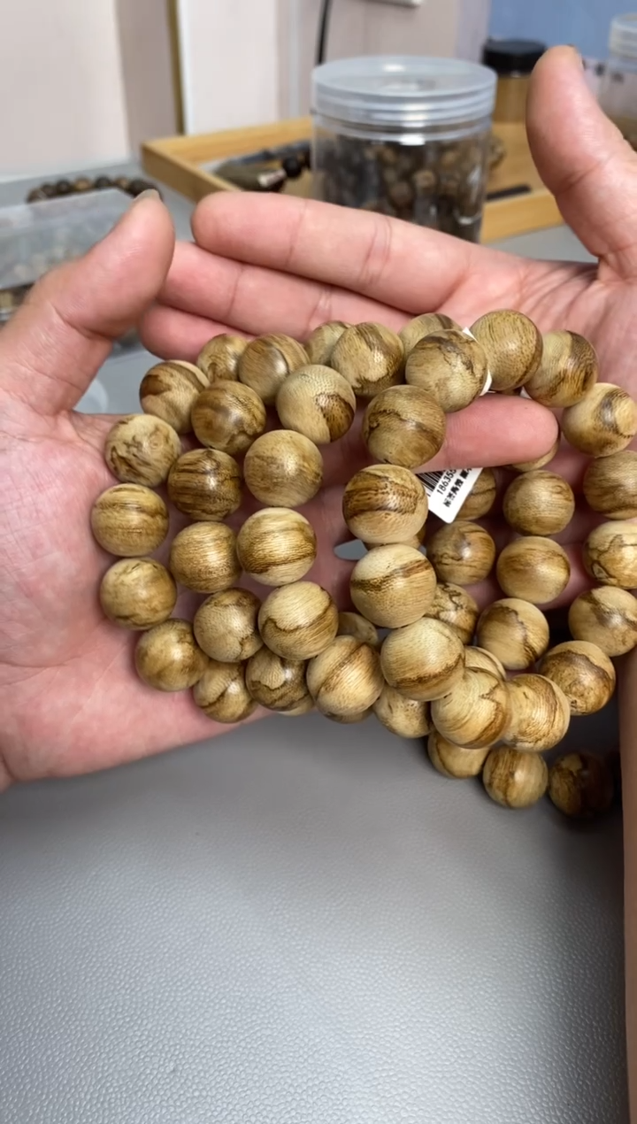 沉香手串 达拉干圆珠单圈虎斑虫漏1.7多样性发其一