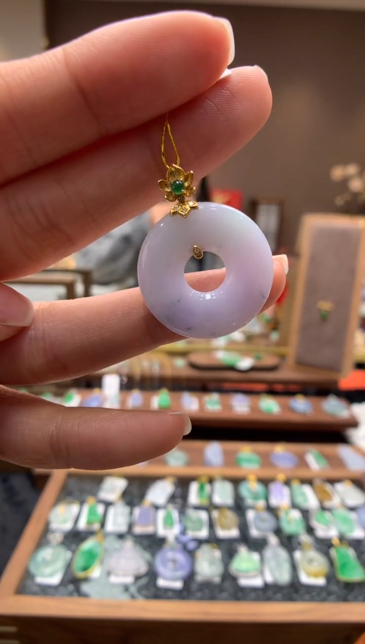 【闪购商品】翡翠颈饰18K金镶嵌甜甜圈