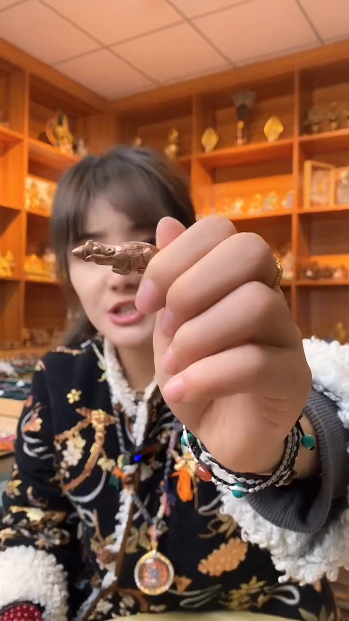 【闪购商品】泥塑吐宝兽-与实物略有差异介意者慎拍