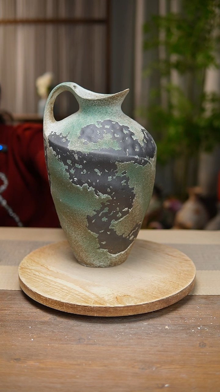 【闪购商品】陶瓷 花器诧寂复古绿奶壶